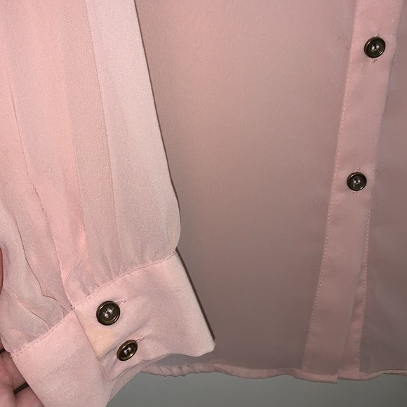 Hearts cutout blouse 💖🩰 - Picture 4 of 9